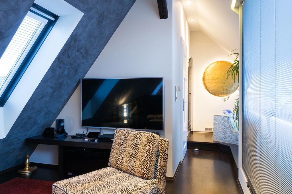Romance Penthouse
